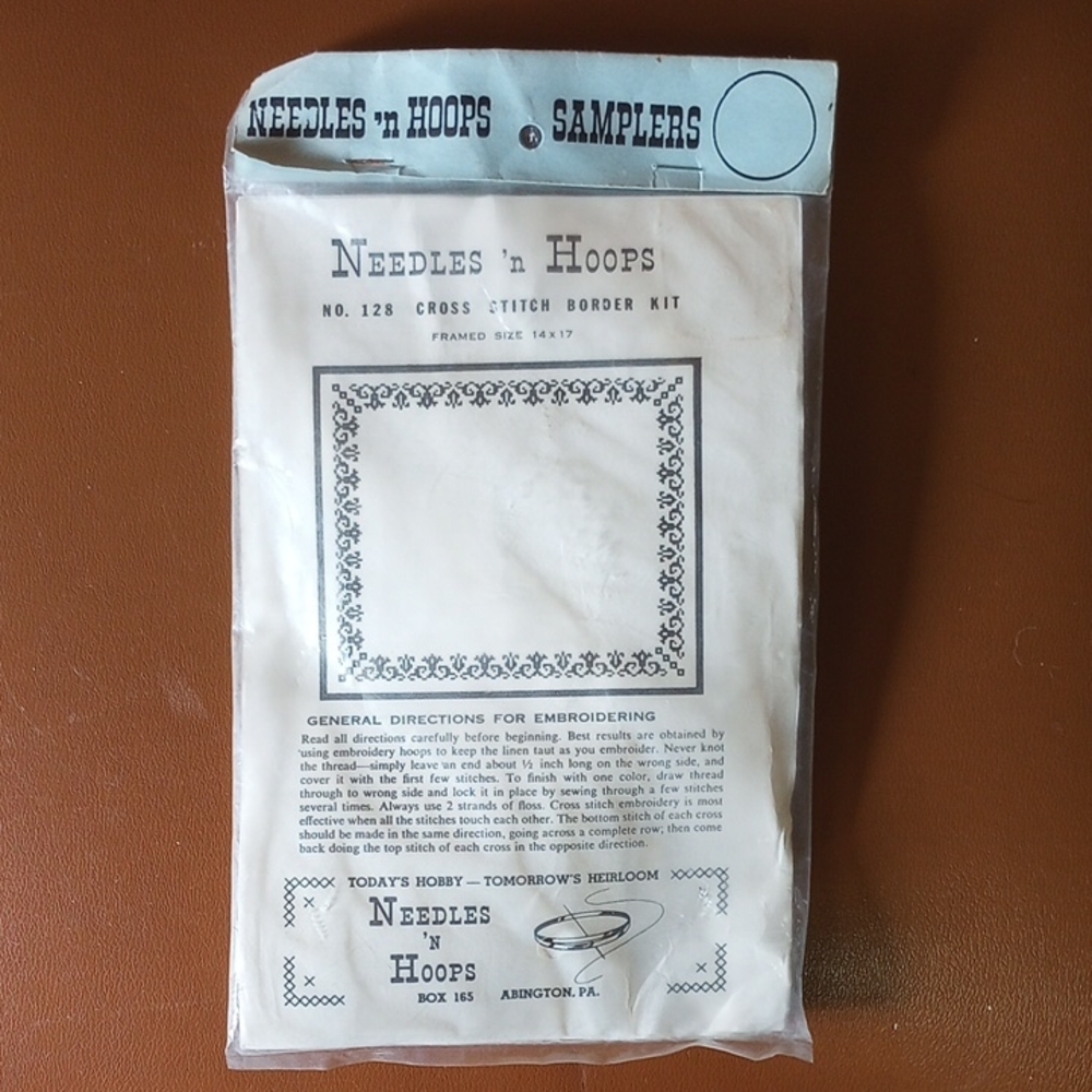 NWT Needles 'N Hoops Stamped Cross Stitch Border Kit #128. Red Blue Green